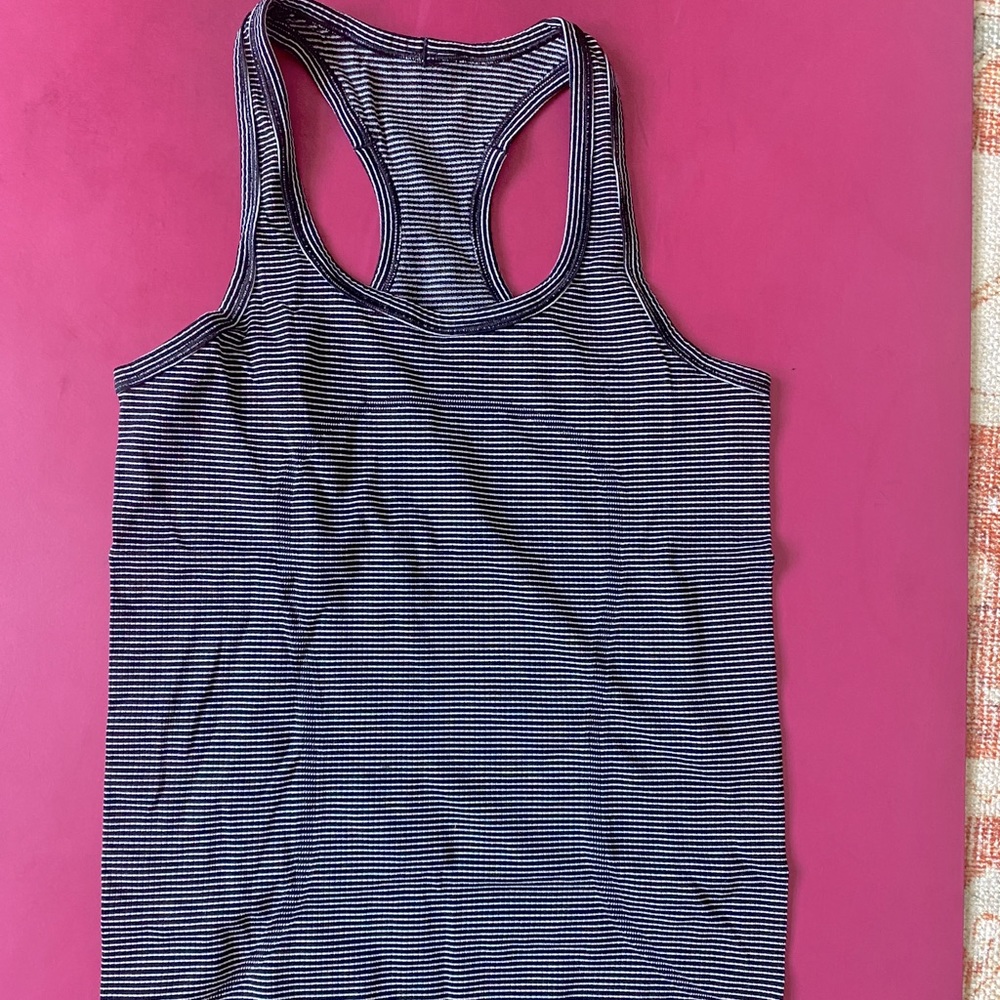 Lululemon swiftly tank, sz 4, black &white striped